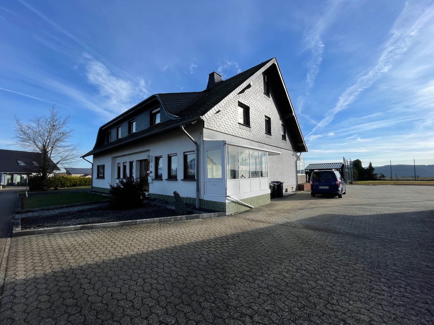 Mehrfamilienhaus in Anschau